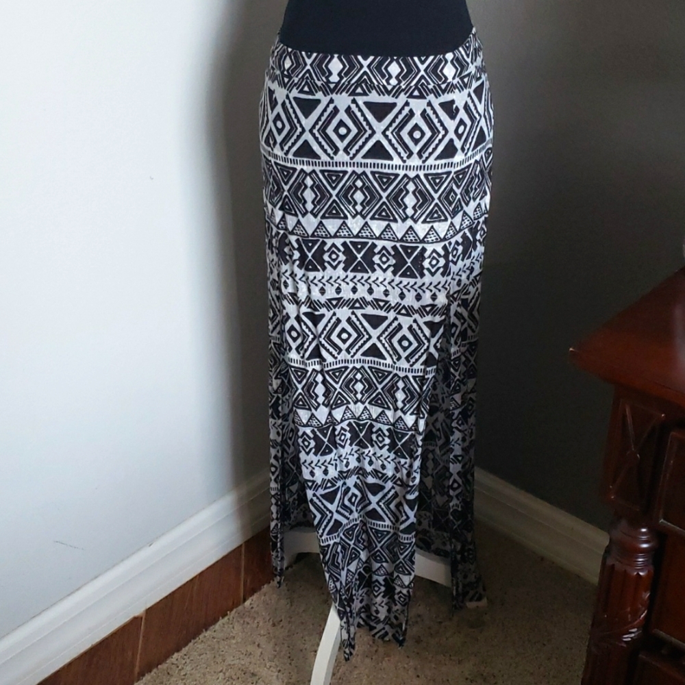 Black gray Aztec print two slits on each side small